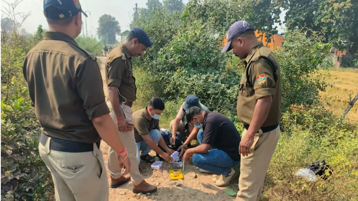 “खटीमा मंडी समिति के पीछे बोरे में मिला महिला का शव – khatima Police Crime Scene”