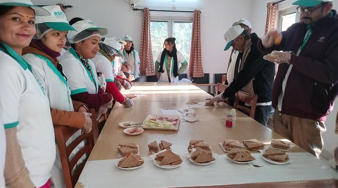 बागेश्वर में फास्ट फूड लघु उद्यमी प्रशिक्षण