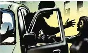 दो युवकों ने कार में बंधक बनाकर युवतियों से की दरिंदगी