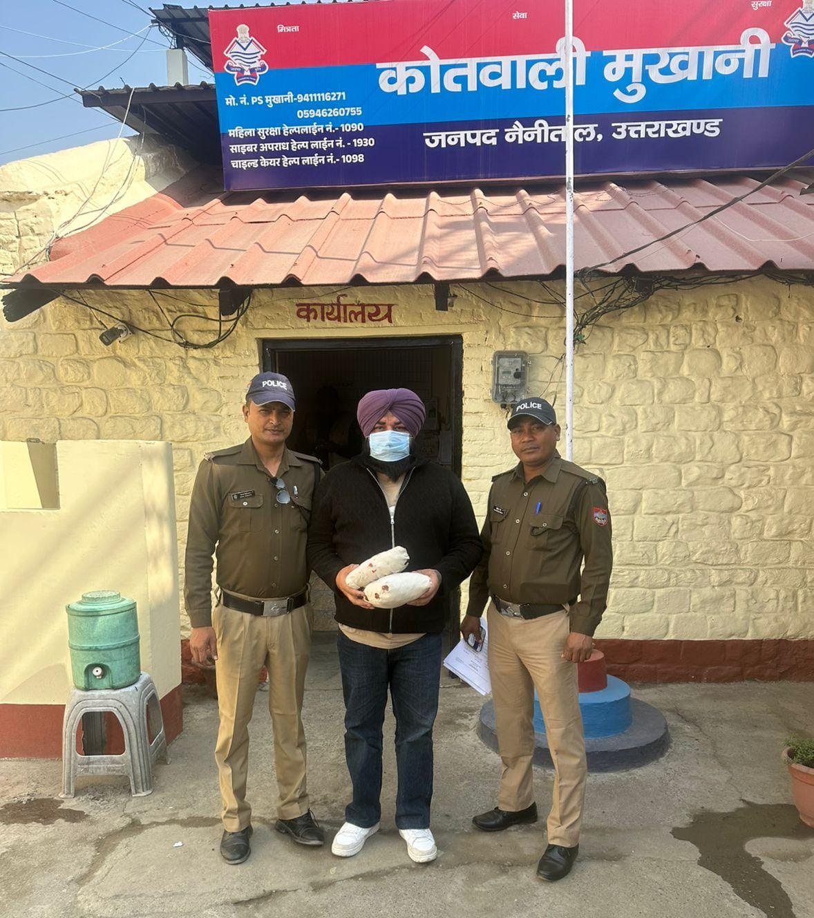 399 ग्राम डोडा के साथ तस्कर दबोचा