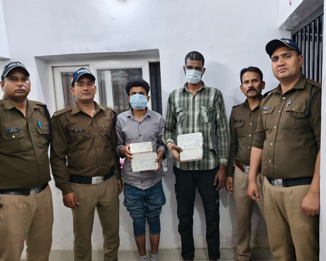 46 नशीले इंजेक्शन के साथ दो तस्कर गिरफ्तार