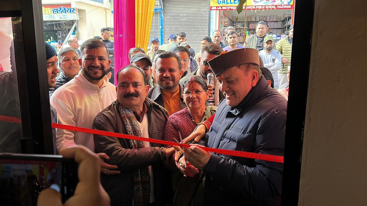 लालडांठ हल्द्वानी में खुला ‘प्रिंट ओरा