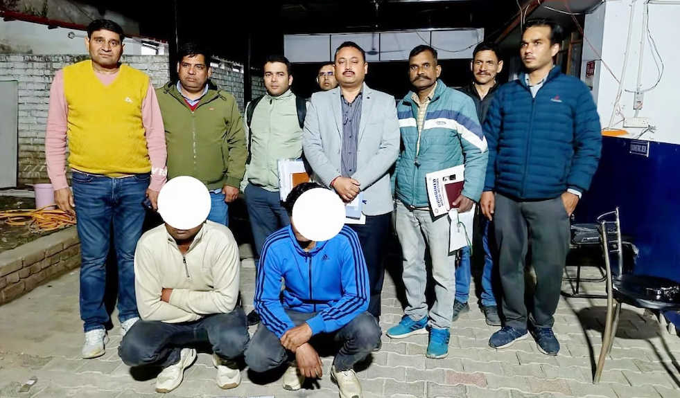 नकल रैकेट का पर्दाफाश