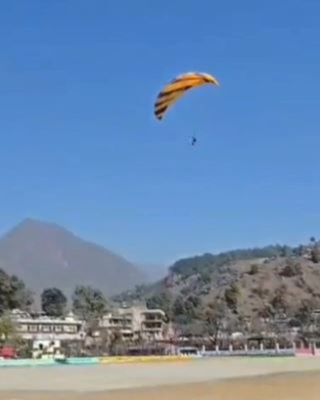 बागेश्वर में पैराग्लाइडिंग प्रतियोगिता के दौरान भीषण हादसा