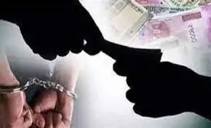 रिश्वत लेते रंगे हाथों गिरफ्तार