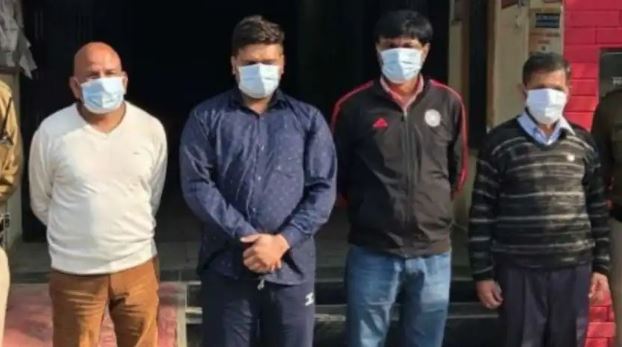 शिक्षा निदेशालय में घुसकर हमला