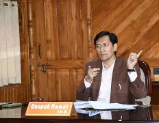 कुमाऊं कमिश्नर दीपक रावत