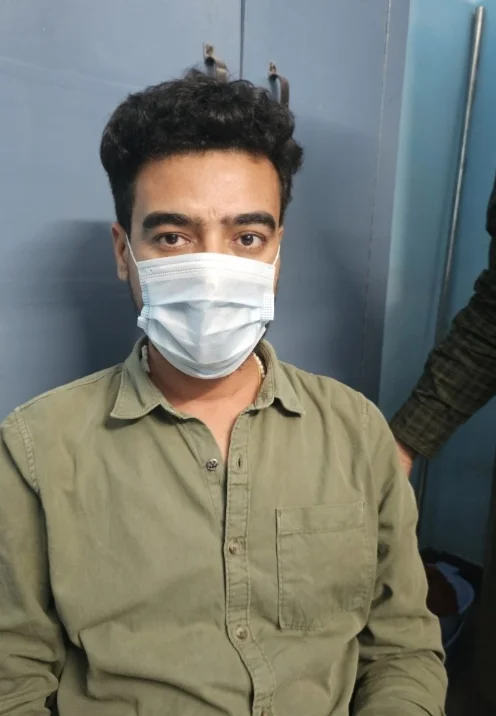 उद्यान निरीक्षक 12 हजार लेते रंगे हाथ