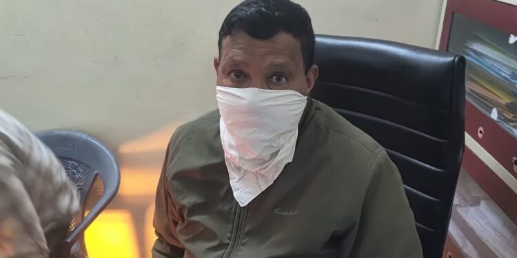 लेखाकार रिश्वत लेते