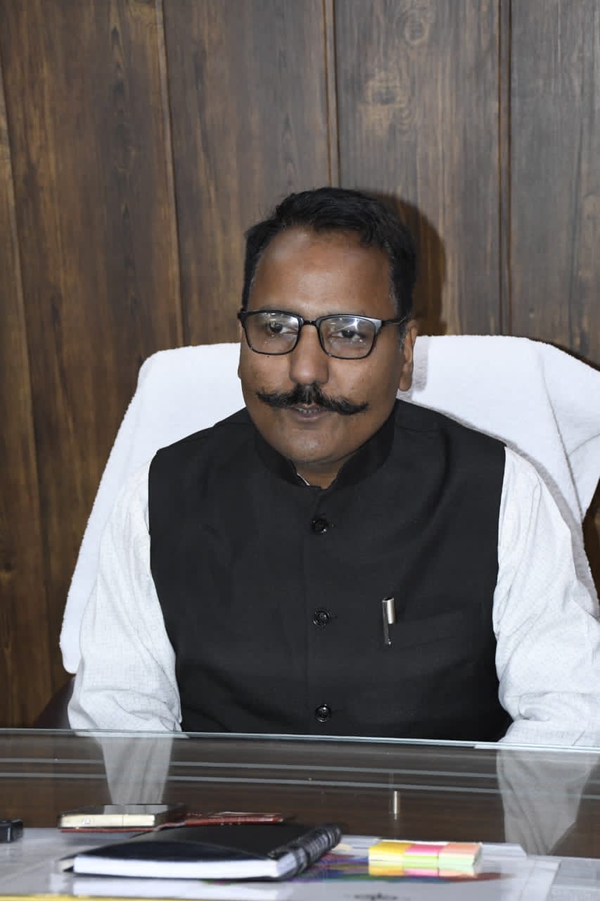 आवासीय पट्टे की भूमि पर चल रहा था रेस्टोरेंट, डीएम ने पट्टा किया निरस्त