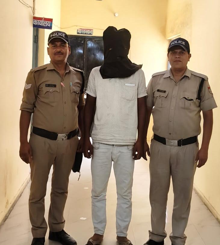 काठगोदाम पुलिस और एसओजी की टीम द्वारा गिरफ्तार पोक्सो आरोपी मिथुन चौधरी
