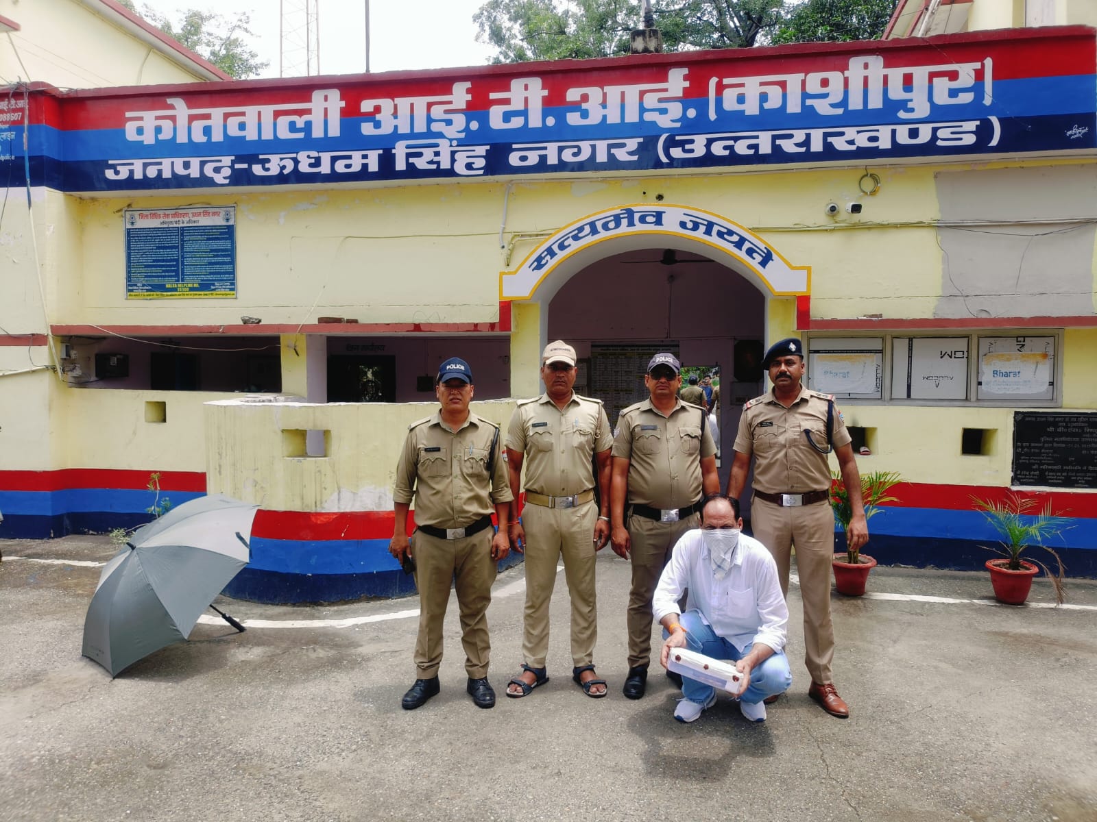 एसएसपी अजय गणपति के निर्देश पर 1 लाख के इनामी गैंगस्टर योगेश मलिक को गिरफ्तार कर ले जाती ऊधमसिंहनगर पुलिस