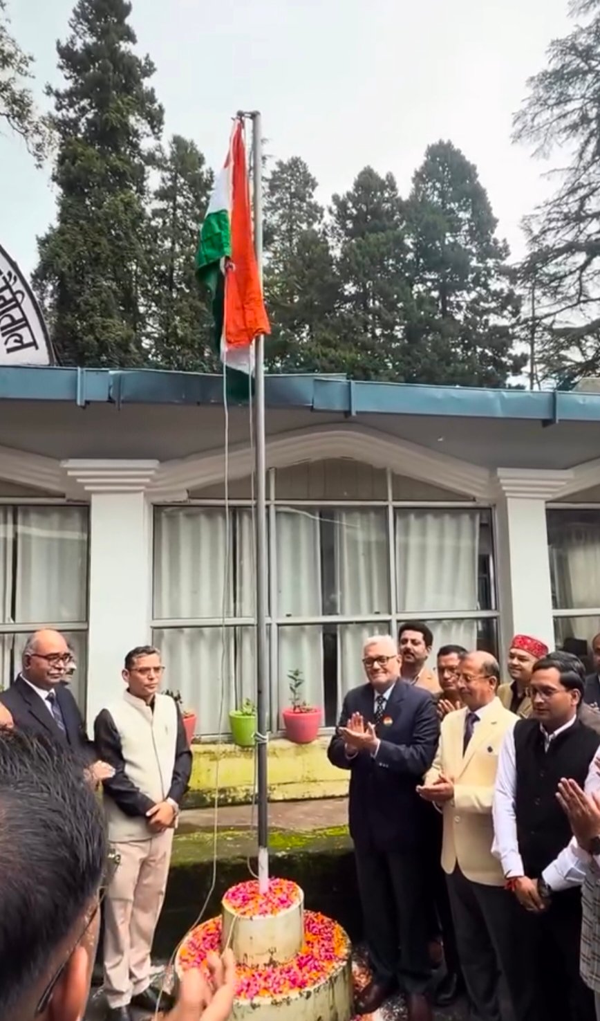 High Court Bar Association President DCS Rawat Hoisting National Flag In Nainital With Justices