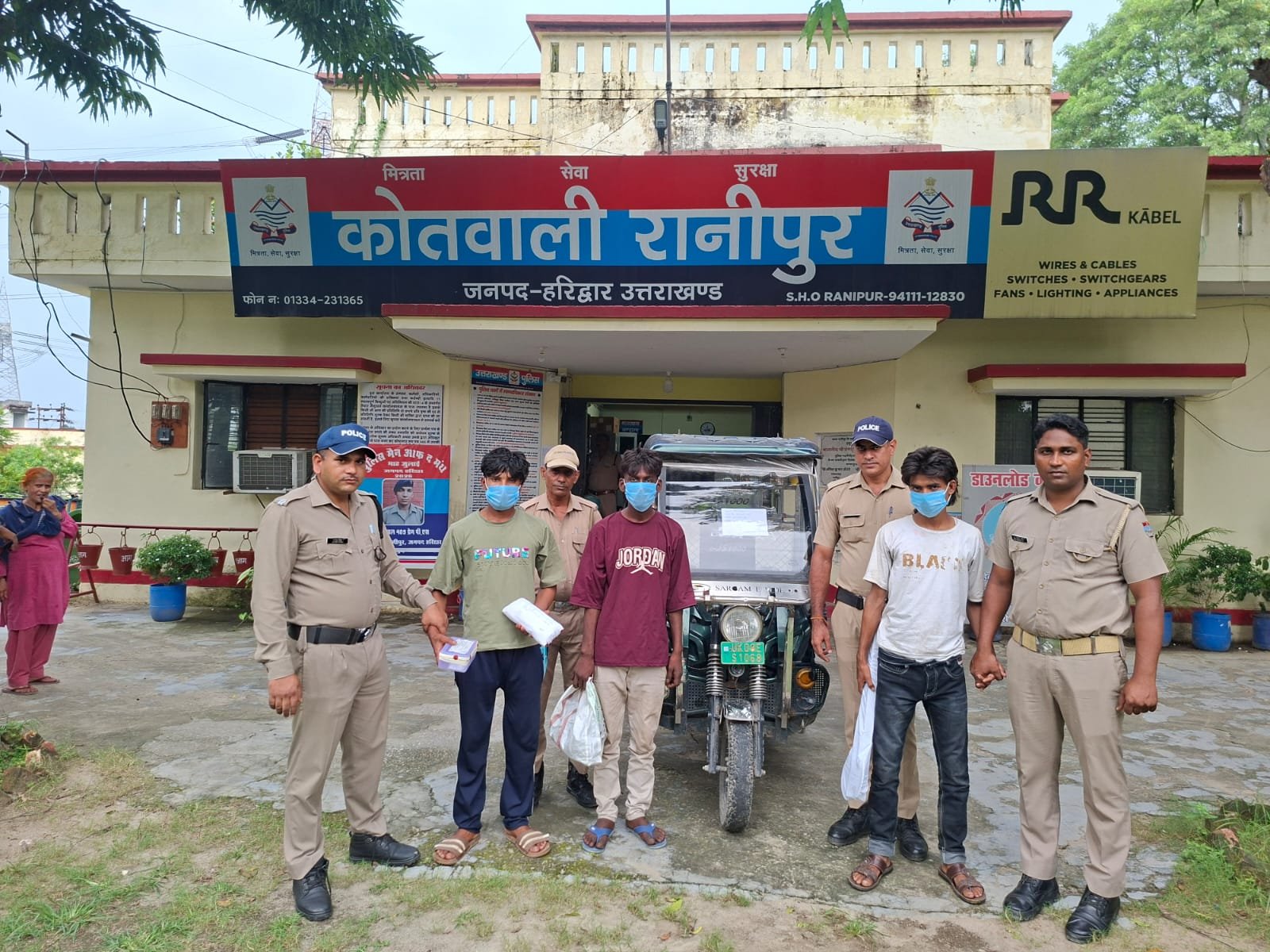 Uttarakhand Crime Concept Representing E-Rickshaw Loot Gang Arrest In Haridwar