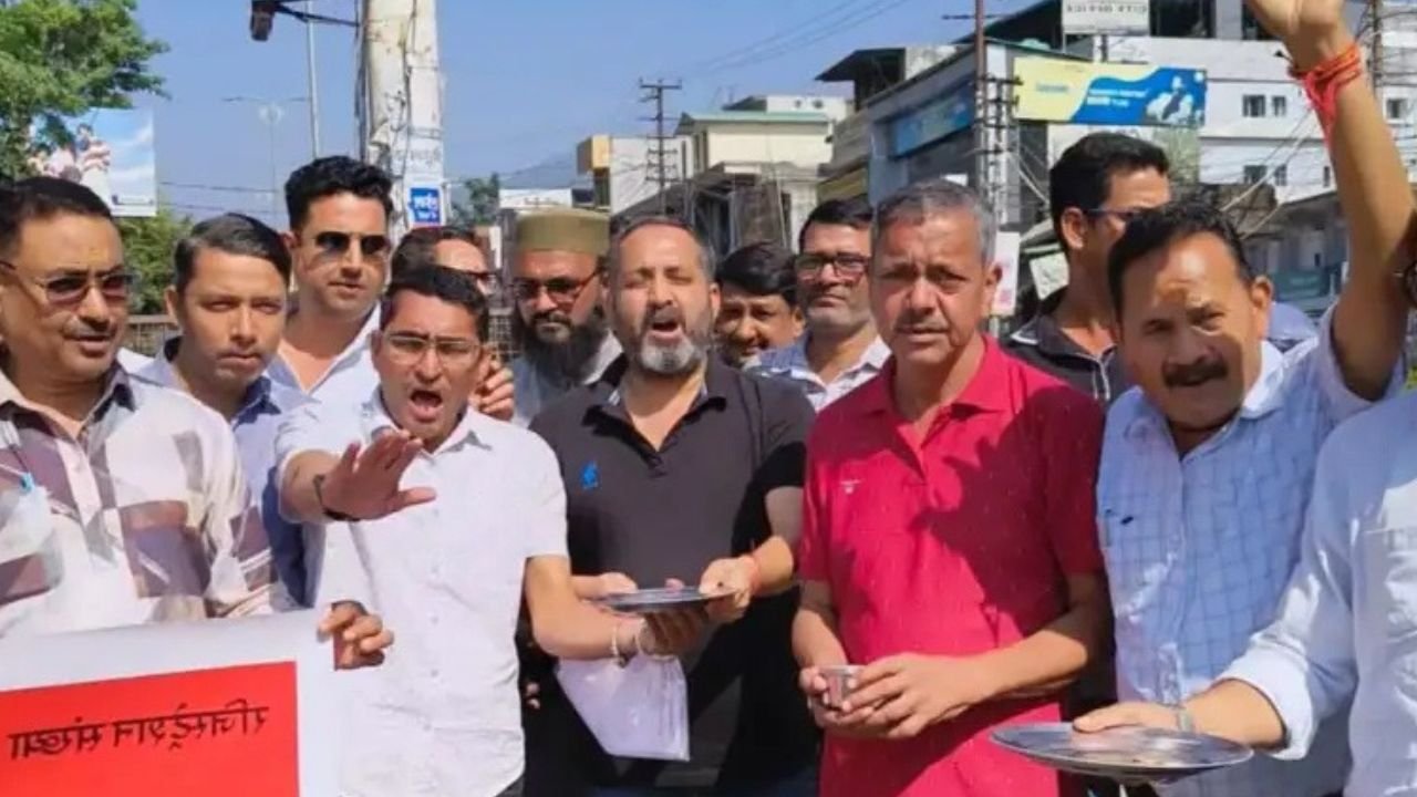 Uttarakhand Trade Concept Representing Contractor Protest and Begging Demonstration in Haldwani