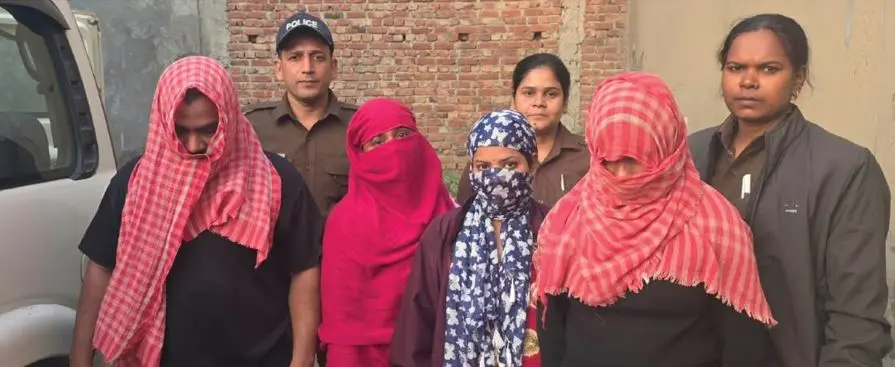 देहरादून के पटेलनगर स्थित संस्कृति लोक कॉलोनी में कथित देह व्यापार मामले में पुलिस की छापेमारी की सांकेतिक तस्वीर